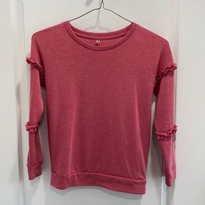 Warm pink Sweater with flares on sleeves